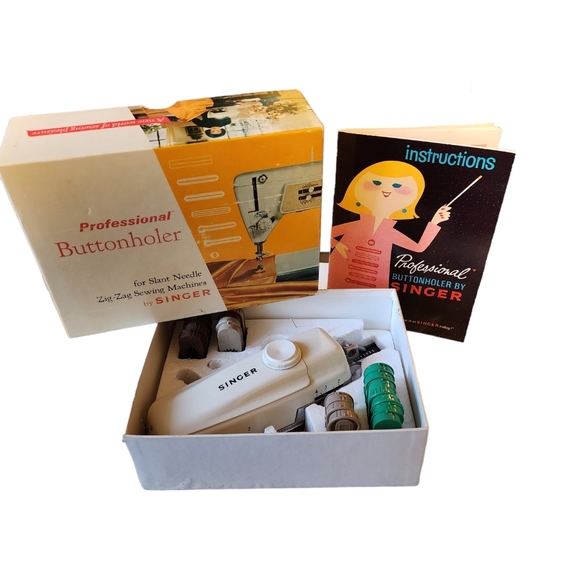 Vtg Singer Professional Buttonholer Sewing Machine Slant Needle Zig-Zag 102577 - Picture 10 of 16